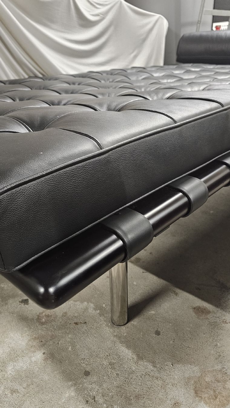 Liegen & Liegestühle: Daybed Replika Mies van der Rohe – Gebraucht aus Rheinfelden von Moeoep 1