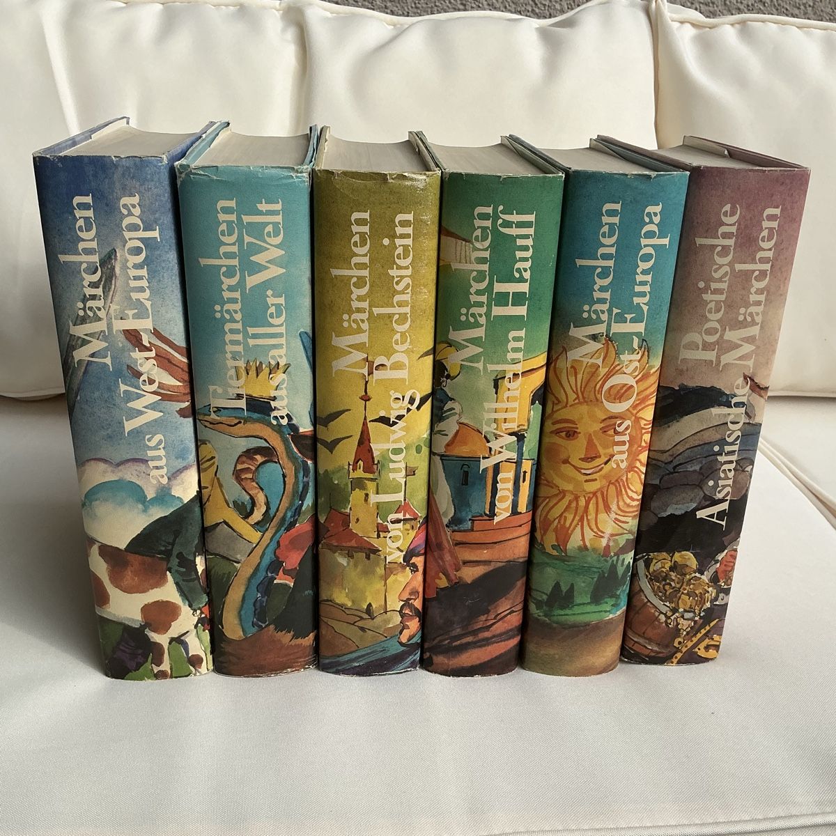 Libri: 6 Märchen Bücher – Usato da Adliswil venduto da Sam42