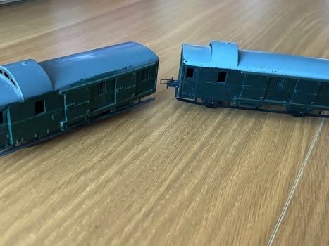 Märklin Modelleisenbahnen: Deux wagons marchandises  – Gebraucht aus Orbe von car_8grw 2