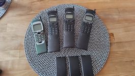 3x Nokia 8110 Banana/3X Accu./1x Nokia 7110
