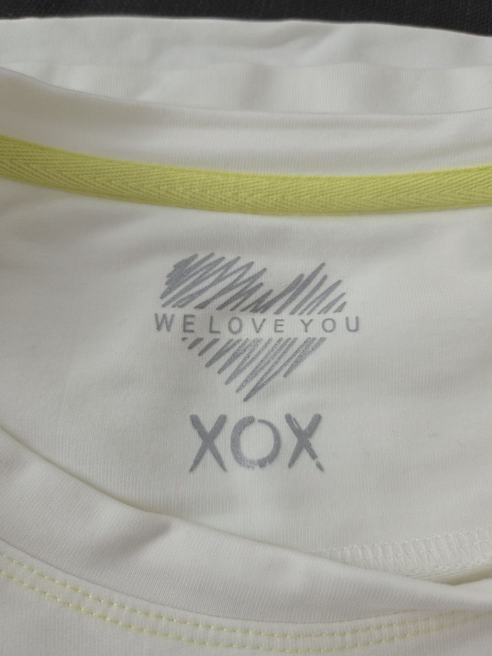 Maglioni & Felpe: schönes Sweatshirt, xox – Usato da Wiesendangen venduto da Sinhuk 3