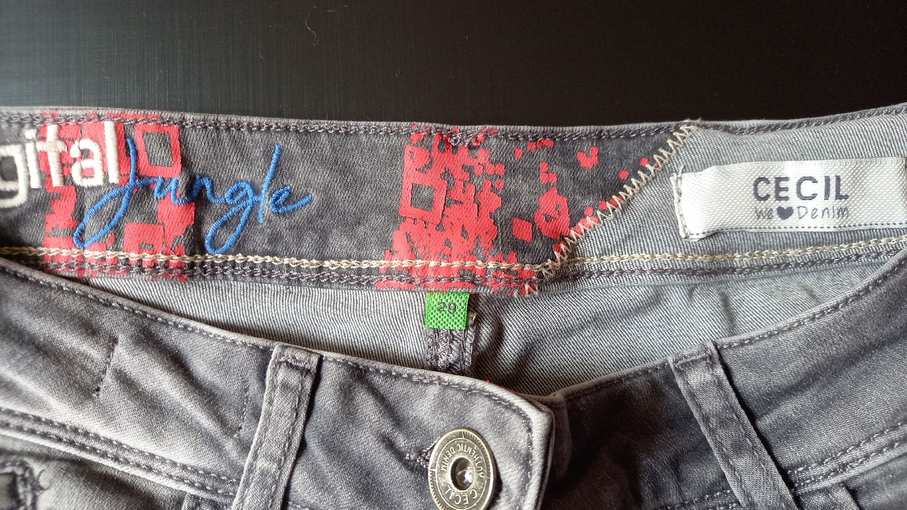Cecil Jeans: CECIL Jeans Damen grau Grösse 29 – Gebraucht aus St. Gallen von Otterndorf 2
