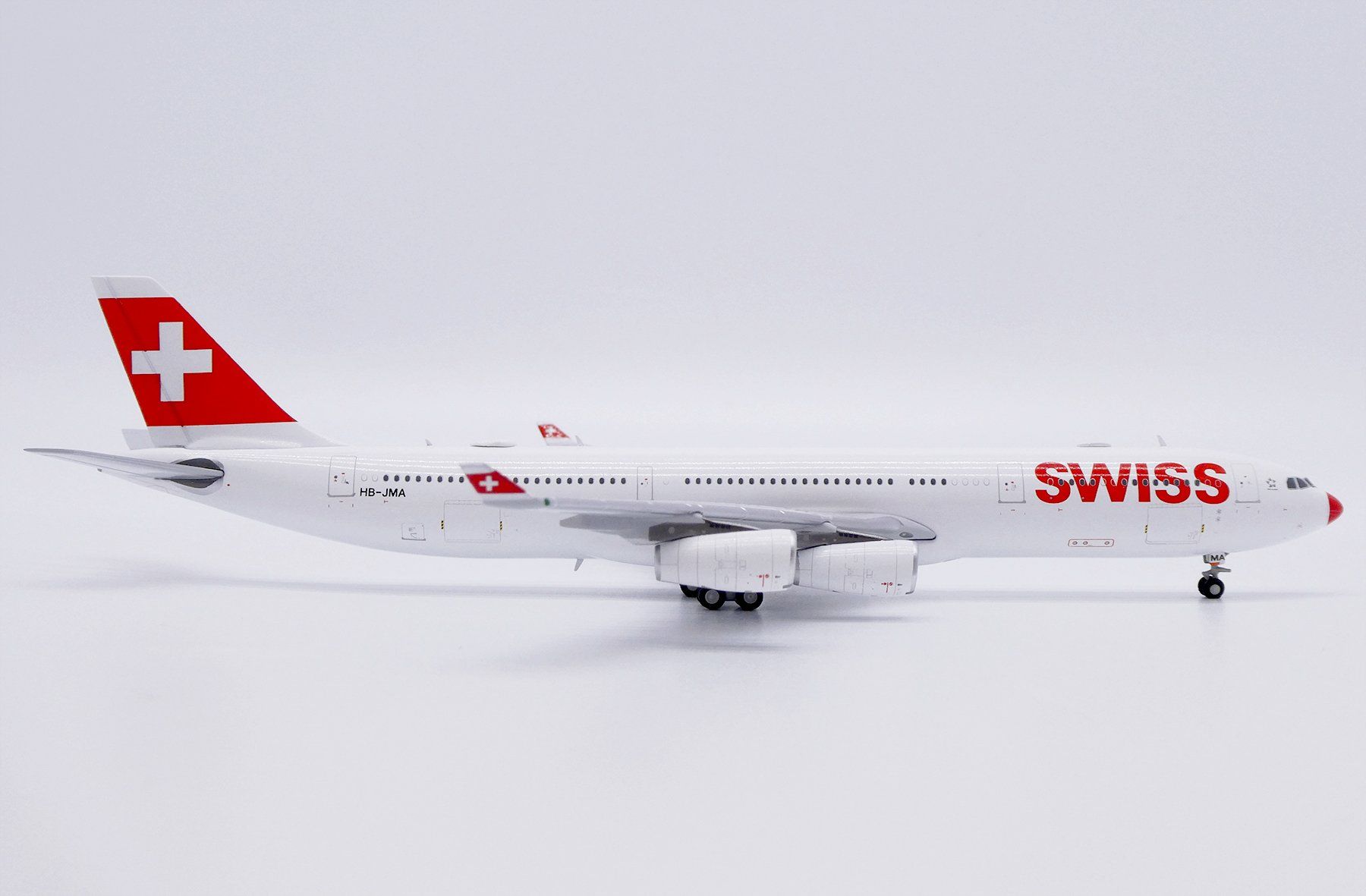 Swiss Kit di modellismo & Modellini statici: A340-300 SWISS – Nuovo e nell'imballaggio originale da Morges venduto da iljamuromez 1
