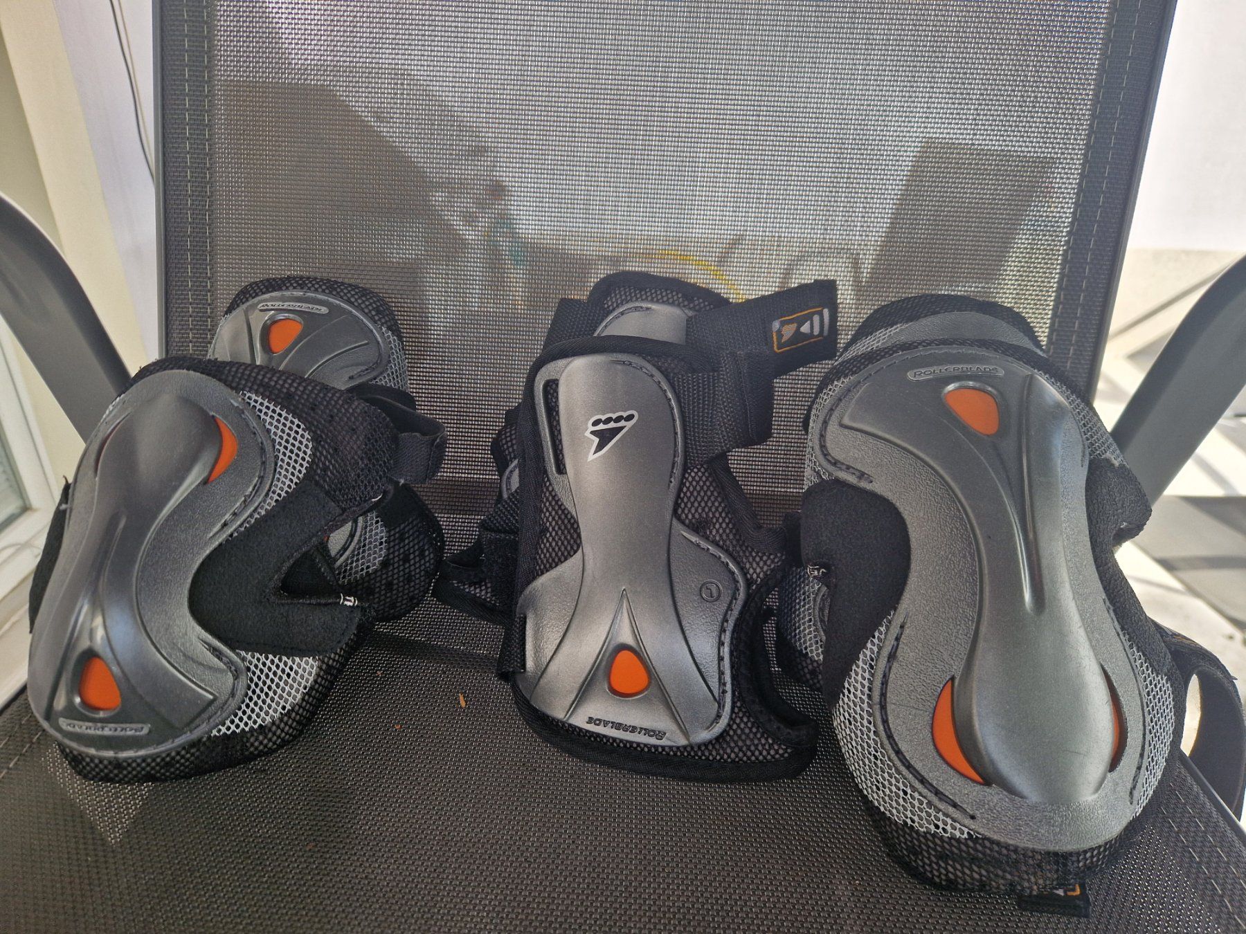 Pattini in linea & Pattini a rotelle: Roller et protections – Nuovo (secondo la descrizione) da Fontaines NE venduto da Thierry2705 4