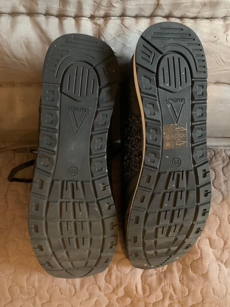 Damenschuhe: Schwarze Damen Turnschuhe, Grösse 39, Glitzer – Gebraucht aus Rikon im Tösstal von Spellbinder 6