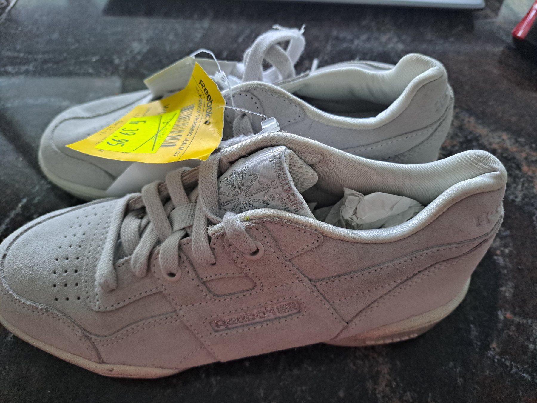 Reebok Scarpe da donna: Tennisschuhe – Nuovo (secondo la descrizione) da Pfäffikon ZH venduto da Valsangiaccomo 1