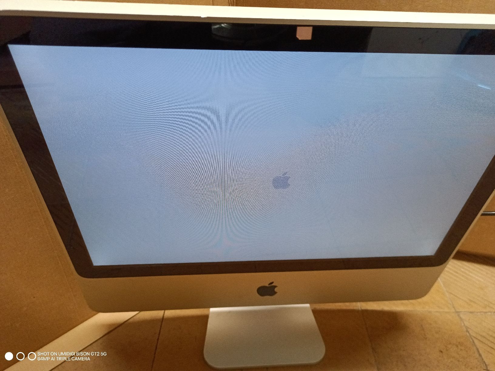 Apple PC: iMac 20-Zoll,  Intel Core 2 Duo, 2.4 GHz – Usato da bischofszell venduto da Powergirl6 1