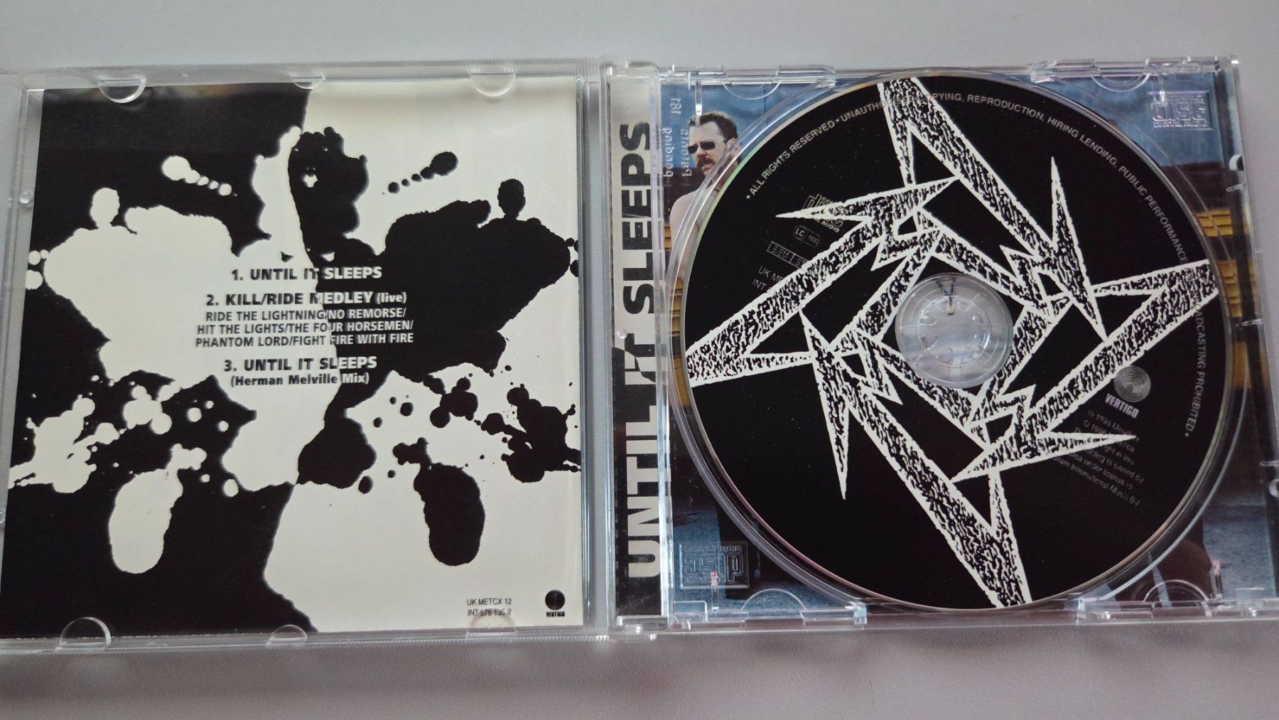 CD: DCD Metallica - Until It Sleeps (2CD) – Usato da Schaffhausen venduto da Kellerrassel 1