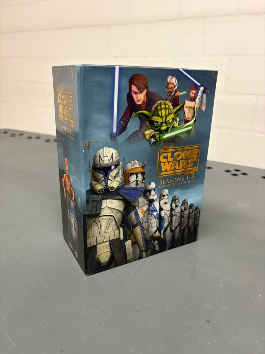 Tutti i DVDs: Star Wars The Clone Wars Seasons 1-5 – Usato da Fehraltorf venduto da Chlote4Flyers 1