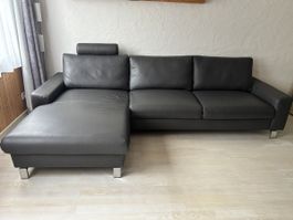 Echtleder Sofa dunkelgrau, L-Form,top Zustand, neuwertig, 45