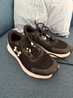 Sportschuhe von UNDER ARMOUR Gr. 38.5