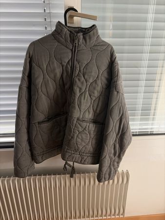 Steppjacke Zara Grösse L guter Zustand