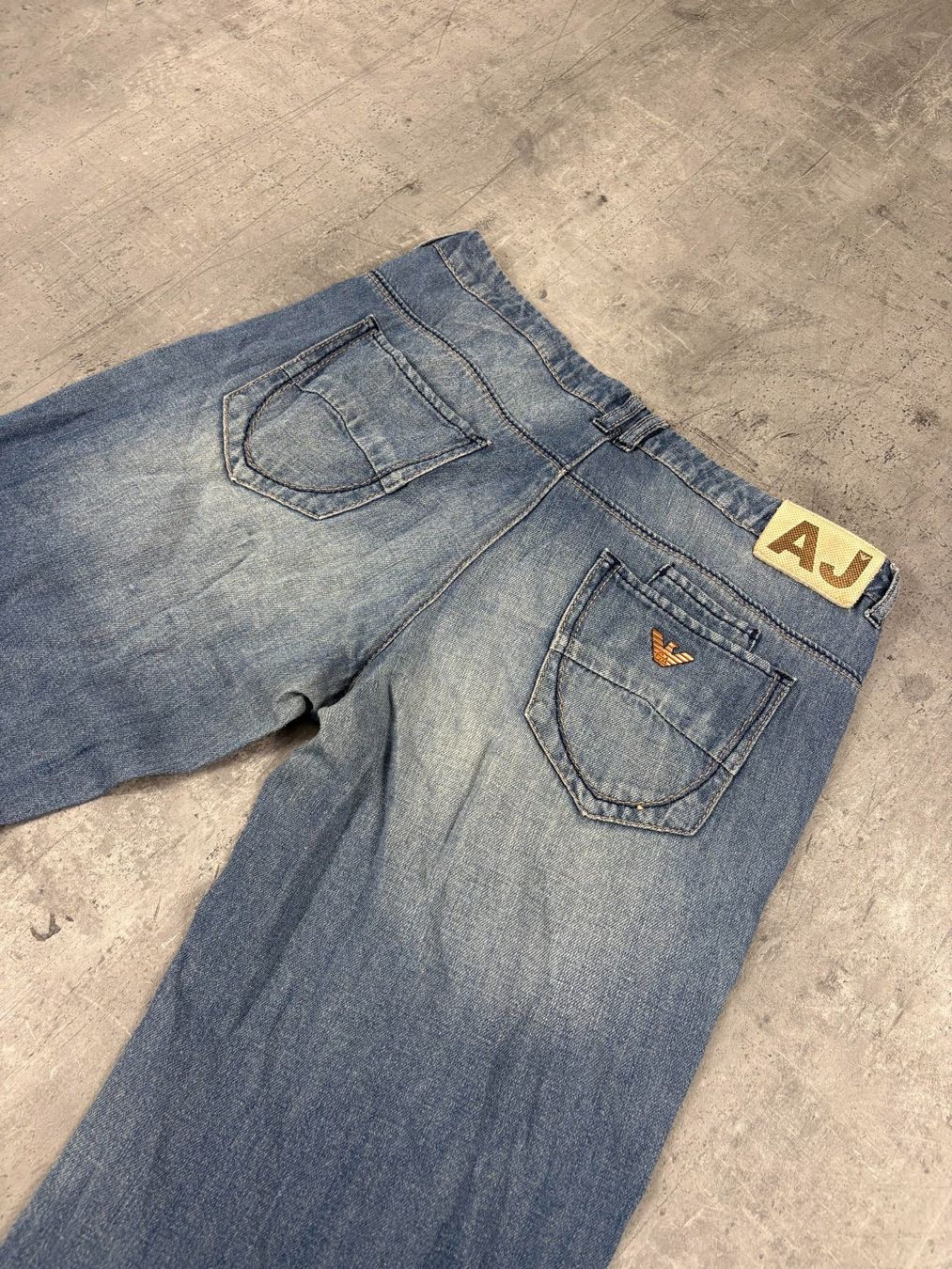 Armani Jeans: Vintage Bootcut Armani Jeans (M) – Nuovo (secondo la descrizione) da Werdenberg venduto da hase.vintage 2