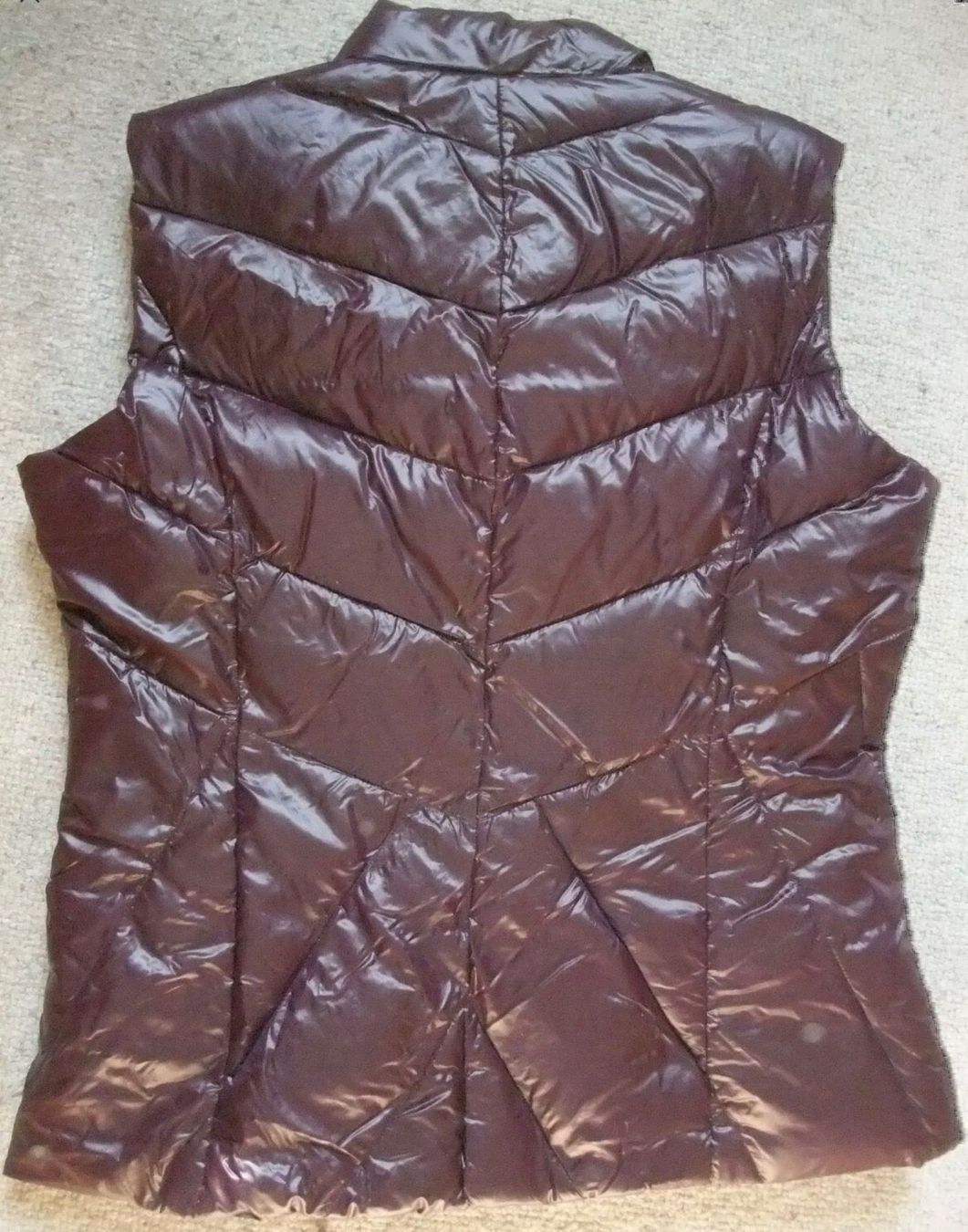 Gilet & Giacche senza maniche: More&More Steppweste/Gilet Farbe: Beere – Nuovo e nell'imballaggio originale da Kreuzlingen venduto da shopaholicatheart_2 2