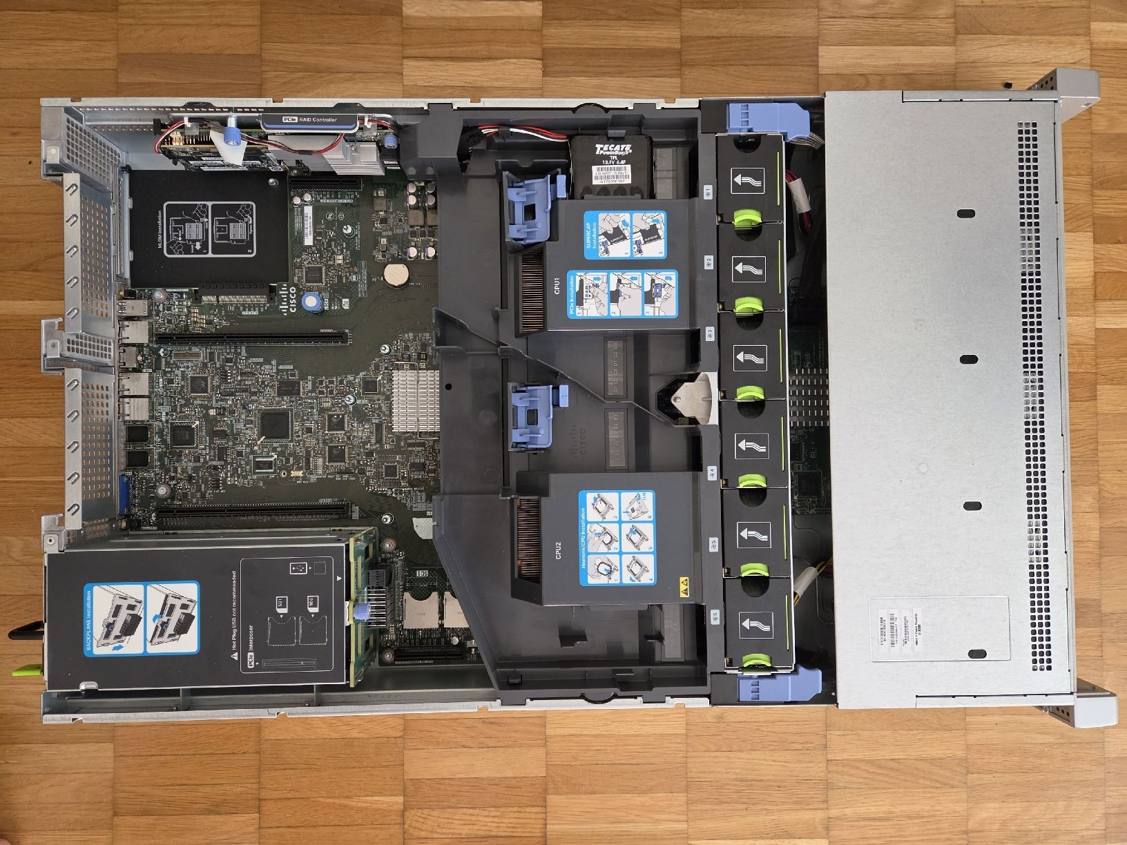 Cisco Server: Server Cisco UCS C240 M4  – Usato da Zürich venduto da Cumins 2