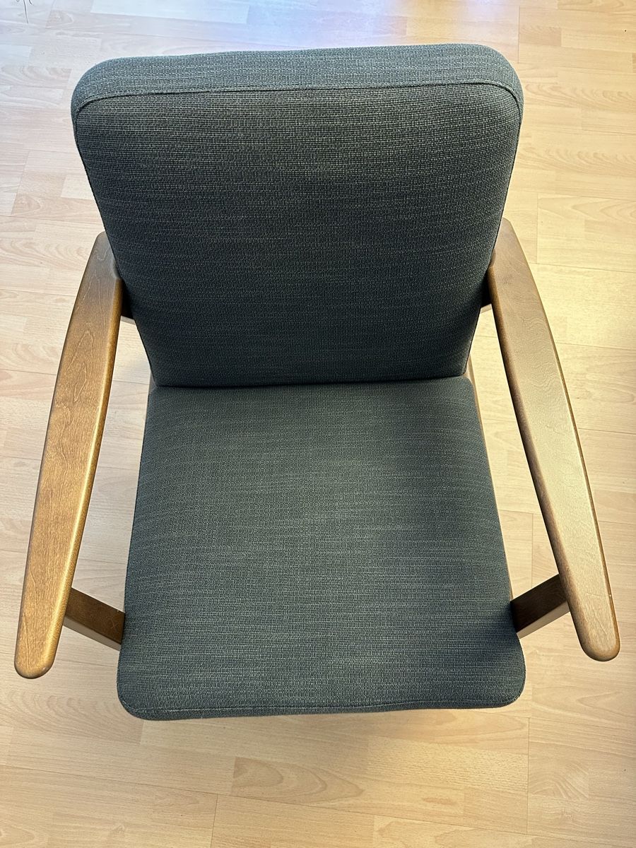 Ikea Poltrone: IKEA Ekenäset Sessel dunkelgrau – Usato da Steffisburg venduto da ThymusVulgaris 1