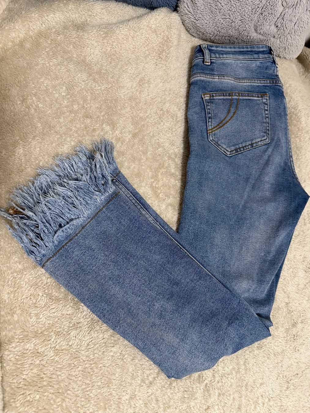 Maje Jeans: MAJE Jeans Gr 38 EUR – Usato da Basel venduto da iulia_haul 4