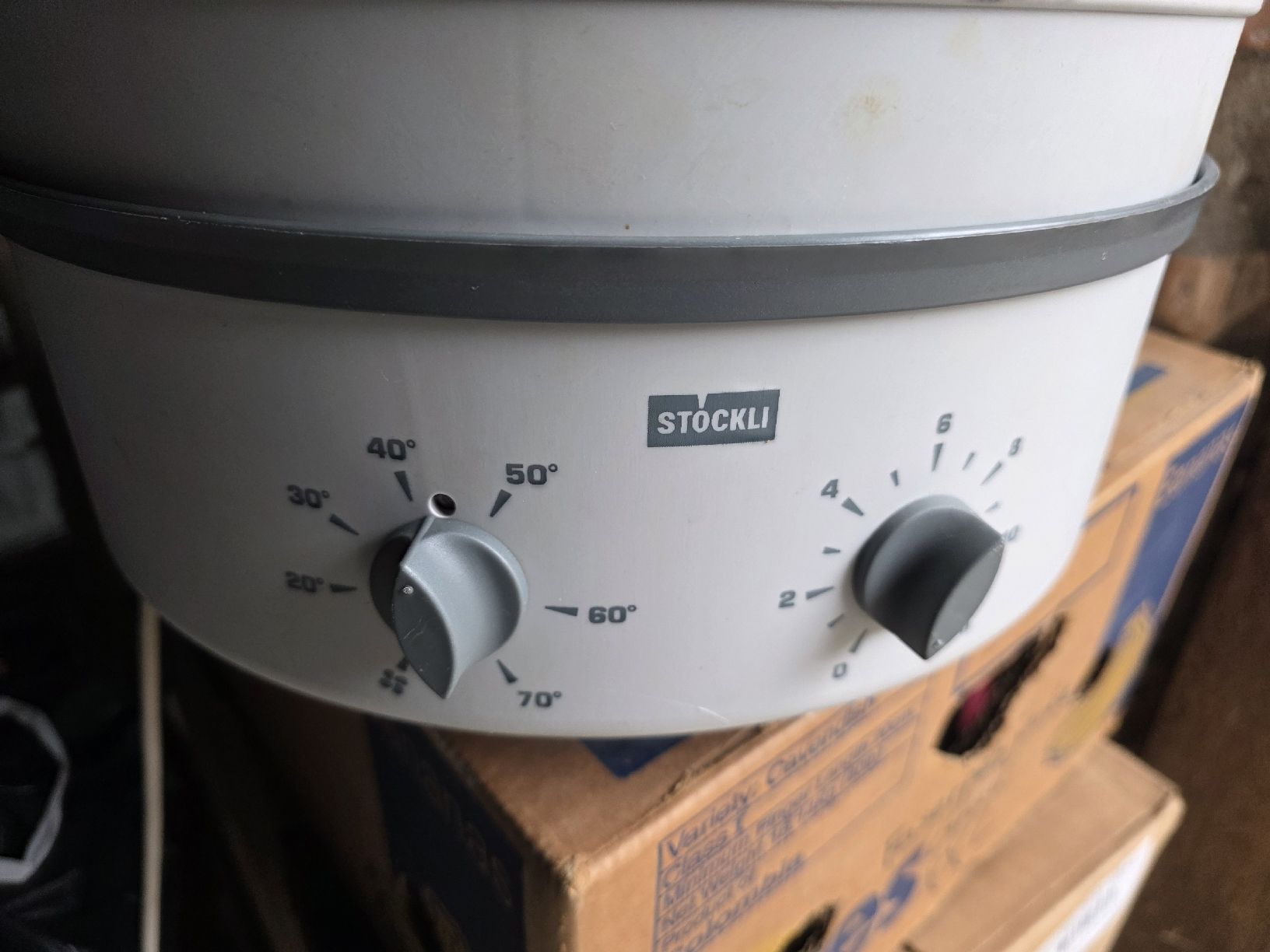 Elettrodomestici da cucina: Stöckli Dörrgerät mit Timer weiss gebrauchter Zustand – Usato da Schlattingen venduto da Buio79 2