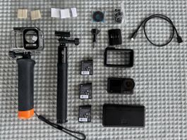 DJI Osmo Action 4 Kamera mit Zubehör