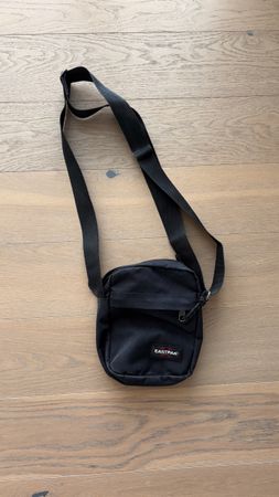 Eastpak Umhängetasche