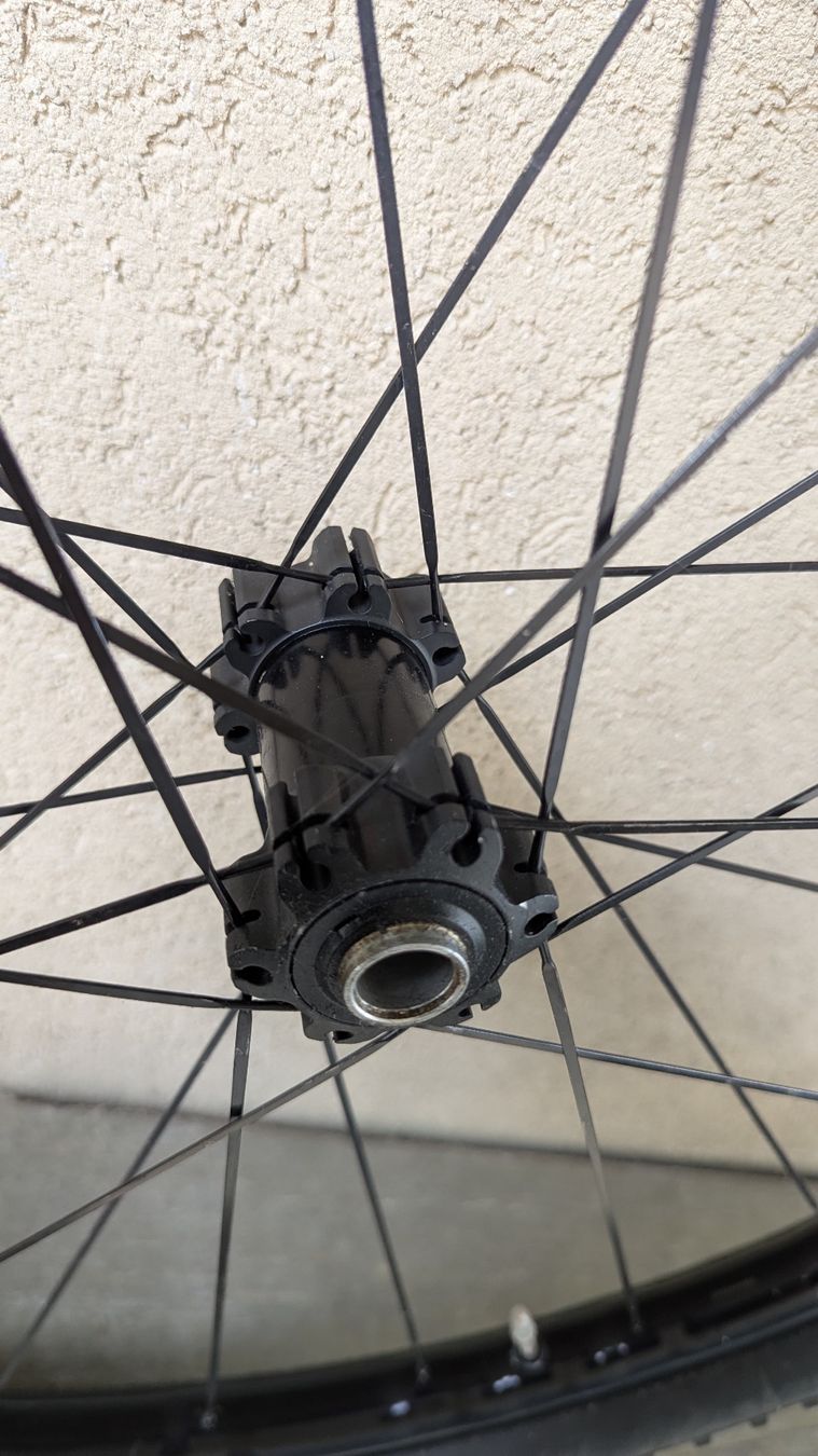 Mavic Pneumatici & Ruote complete: Mavic XA Elite Alloy 29er Vorderrad – Usato da La Chaux-de-Fonds venduto da Peter23 1