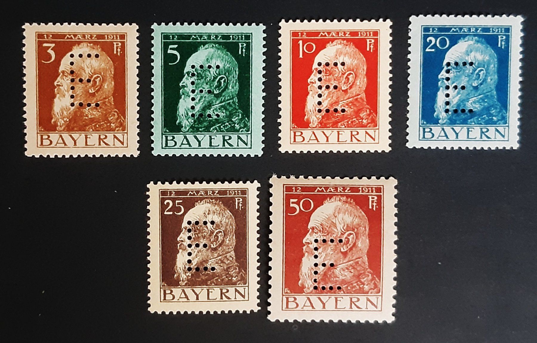 Tutti i francobolli: Bayern Dienstmarken 1914** – Nuovo (secondo la descrizione) da Ebikon venduto da smartbox