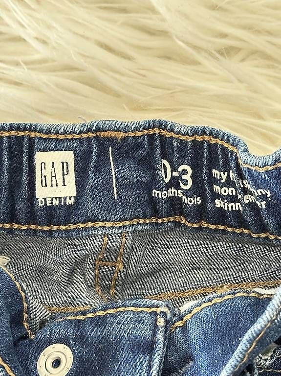 Pantaloni: Gap baby jeans – Usato da Fahrweid venduto da lei_8tnf 2