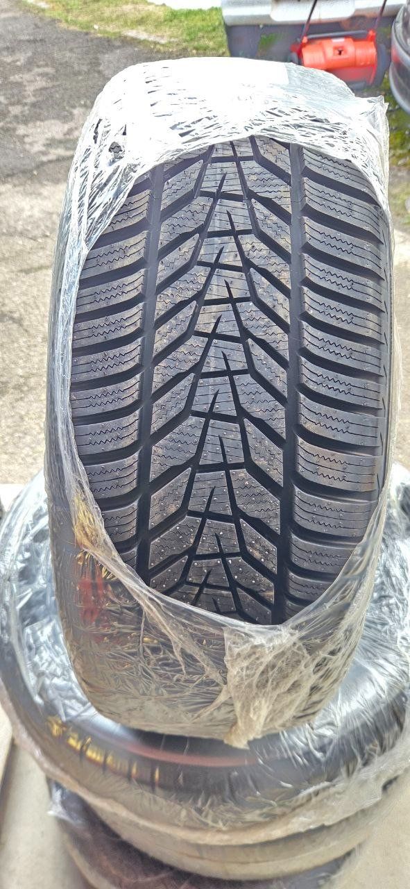 Hankook Pneumatici & Ruote complete: Hankook Winter Icept Evo 235/55R18 – Usato da Jona venduto da Nabobtuning 2