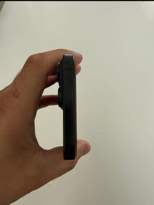 Apple Handys / Smartphones: iPhone 16 Pro Max – Gebraucht aus Lausanne von Cacabanca 4