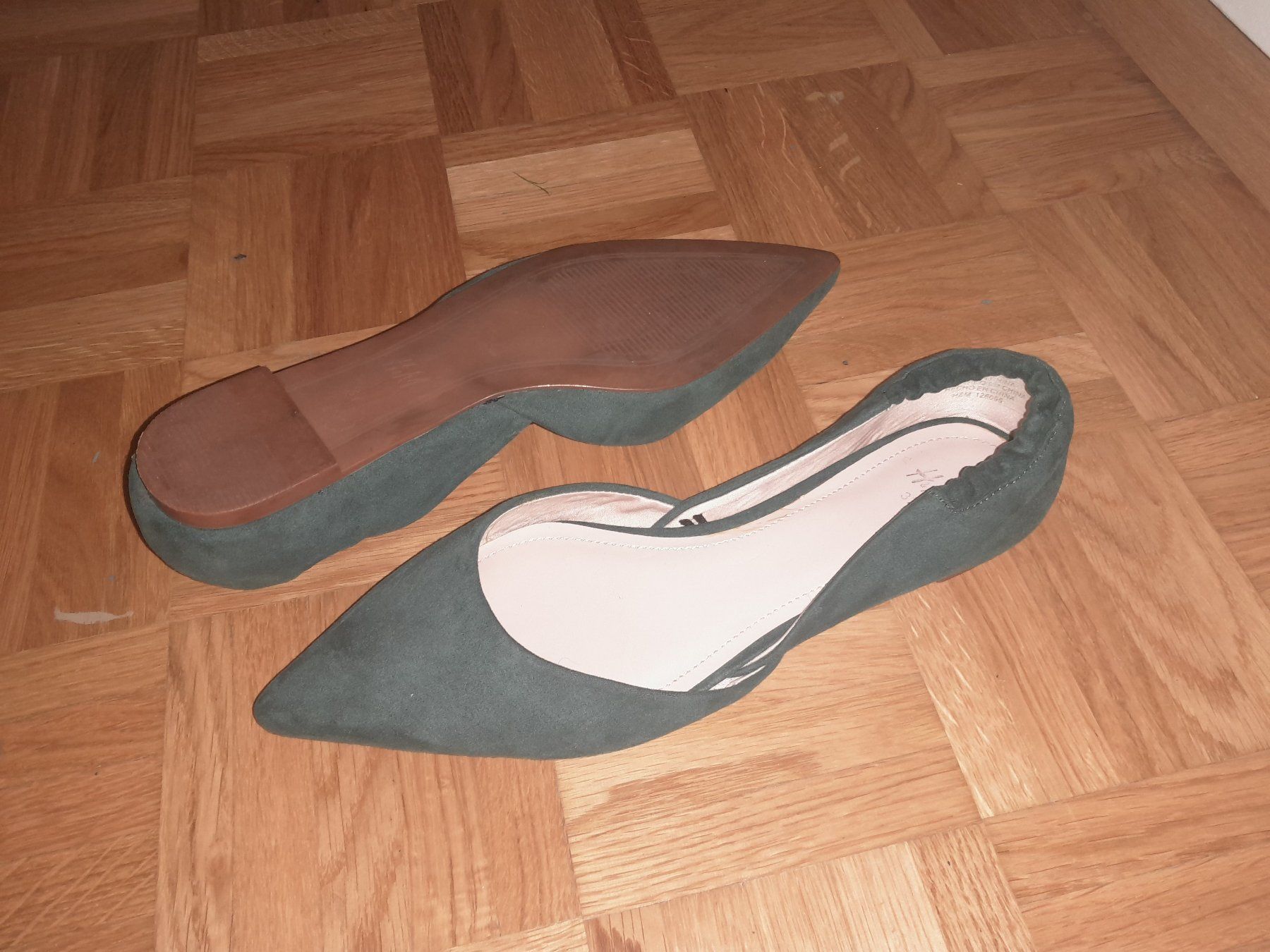 Scarpe da donna: Grüne Ballerinas Gr. 37 – Usato da Horgen venduto da Amanda30