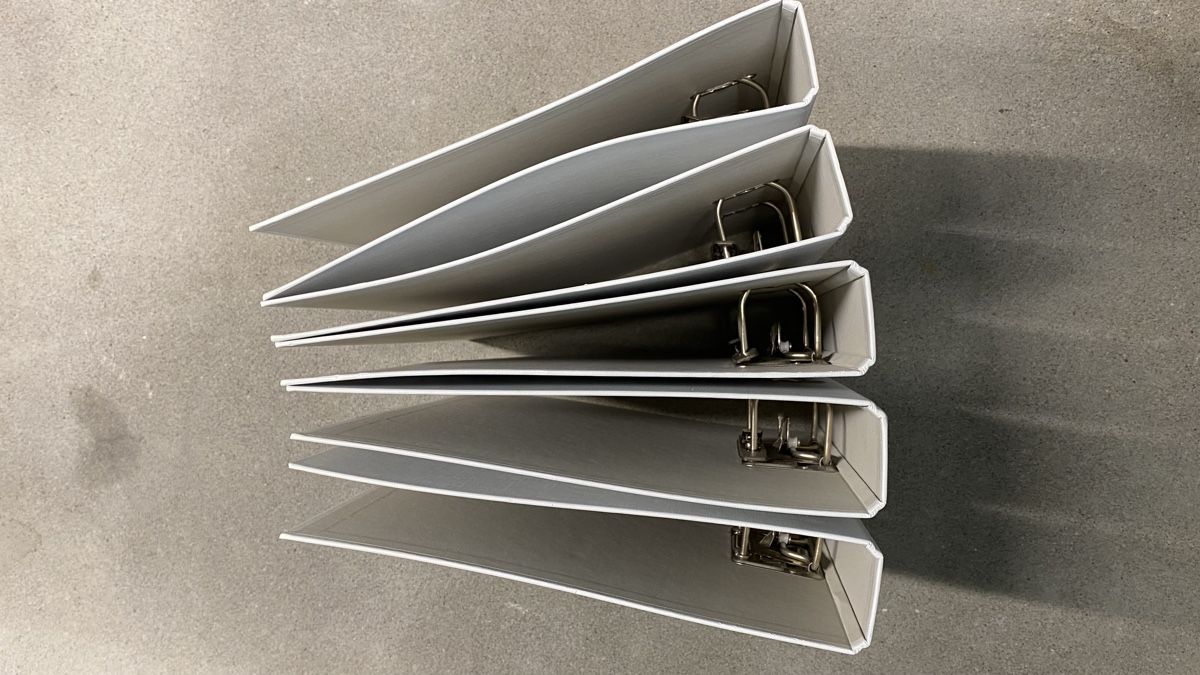 Raccoglitori: 5 Ordner LxBxT: 32 x 29 x 5cm – Usato da Glattpark (Opfikon) venduto da anywaya23 2