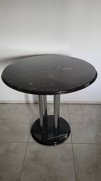 Tavoli: Marmortisch rund mit Chromgestell / Tisch rund – Usato da Zofingen venduto da Loop_ReSale 9