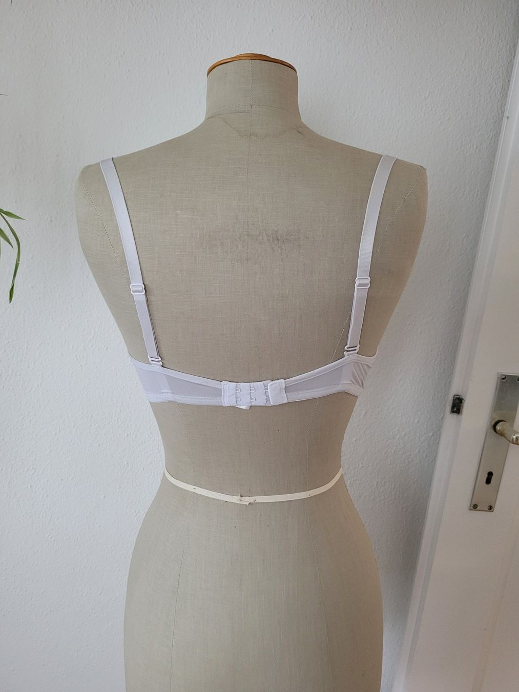 Altra biancheria intima: BH's 'weiss' (2 Stk.) – Usato da Triesen venduto da stephanieschurti 2