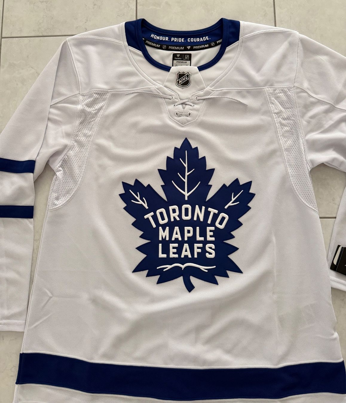 NHL Maillots de corps & Pantalons: Toronto Maple Leafs Premium Jersey – Neuf avec emballage d'origine à Studen BE par Ironbonehead 1