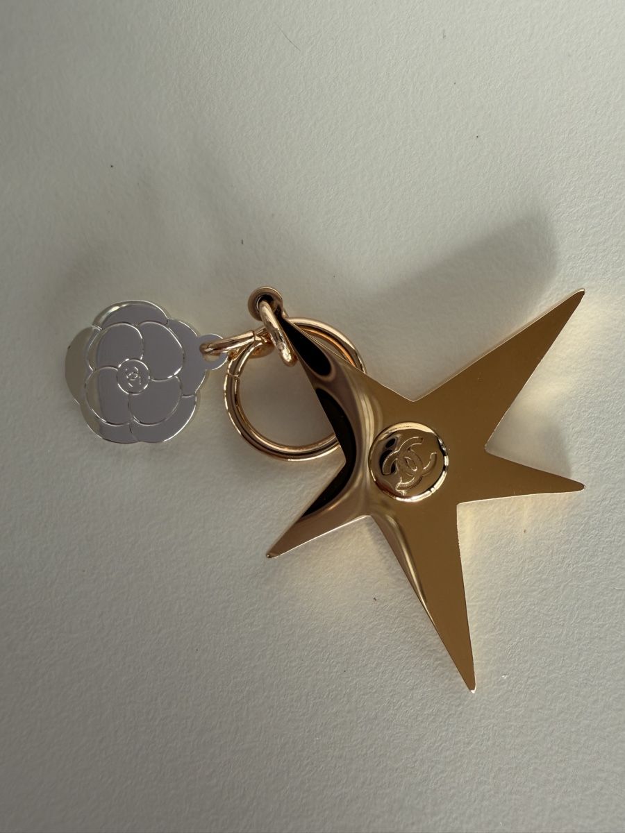 Chanel Ciondoli: Chanel Charm 💖 – Nuovo e nell'imballaggio originale da Herrliberg venduto da RelovedByS 2