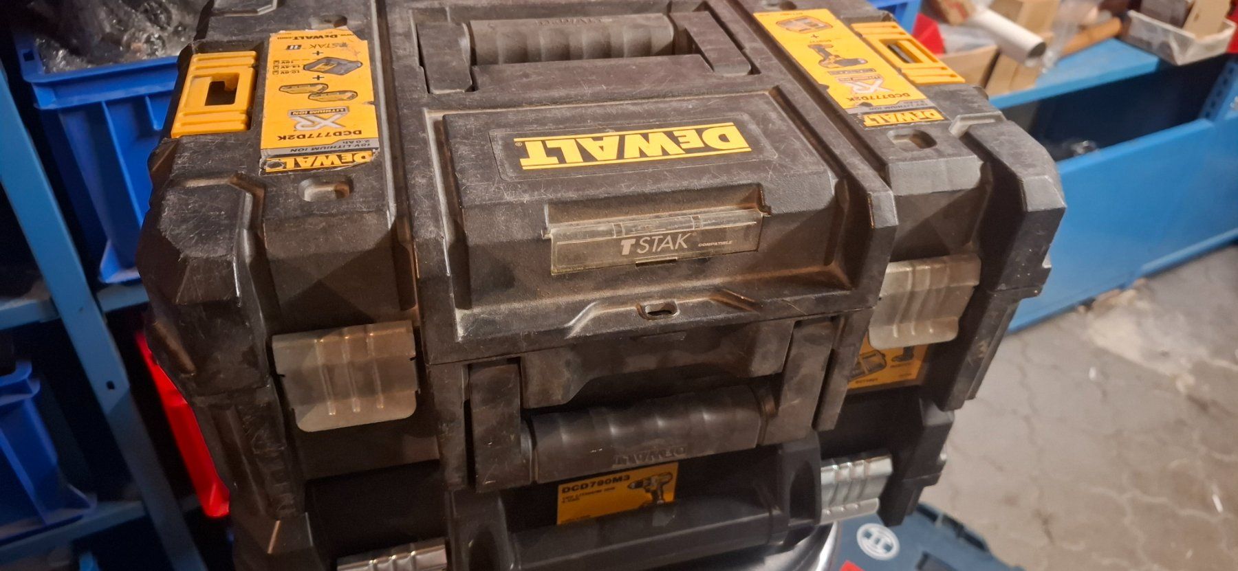 Sortimo Sistemi di archiviazione: De Walt Stapelboxen 4 Stück – Usato da Rorbas venduto da Fugsuzo 4