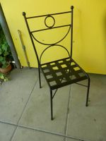 8 neue und robuste Gartenstühle mit schönem Design stapelbar