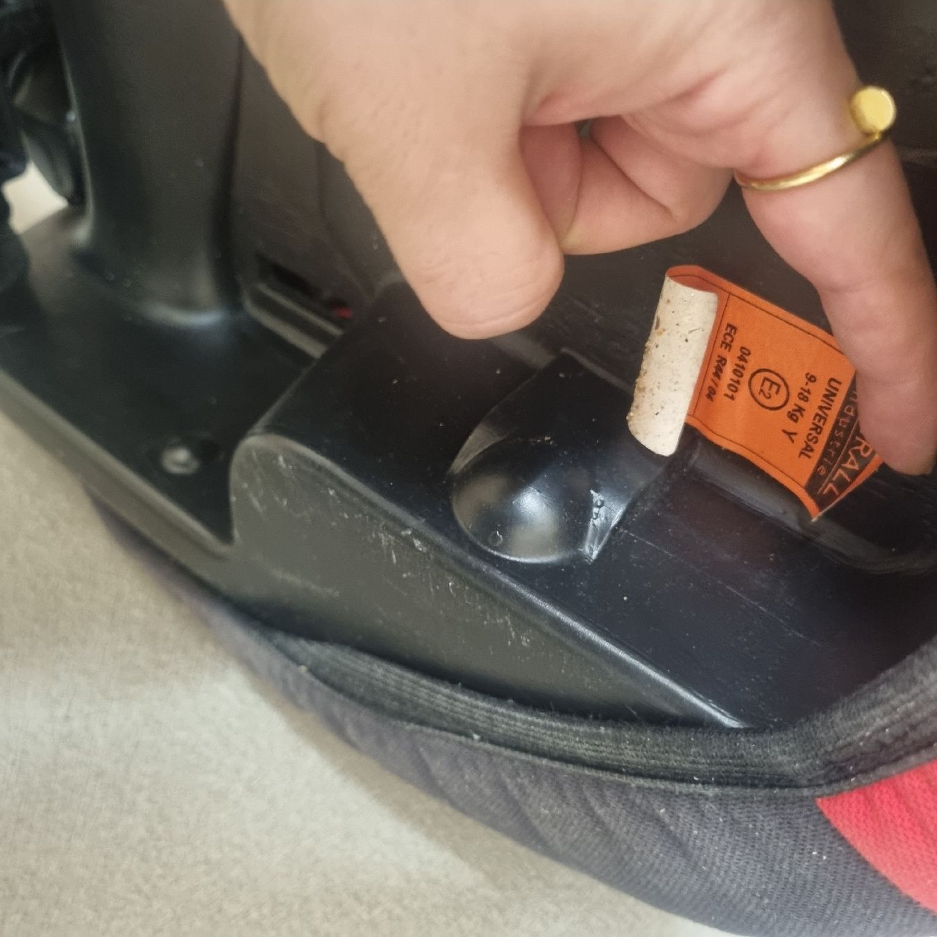 Seggiolini per auto: Autositz, rot/grau, , 9-36 kg, Prenatal – Usato da Luzern venduto da par_bf9c 8