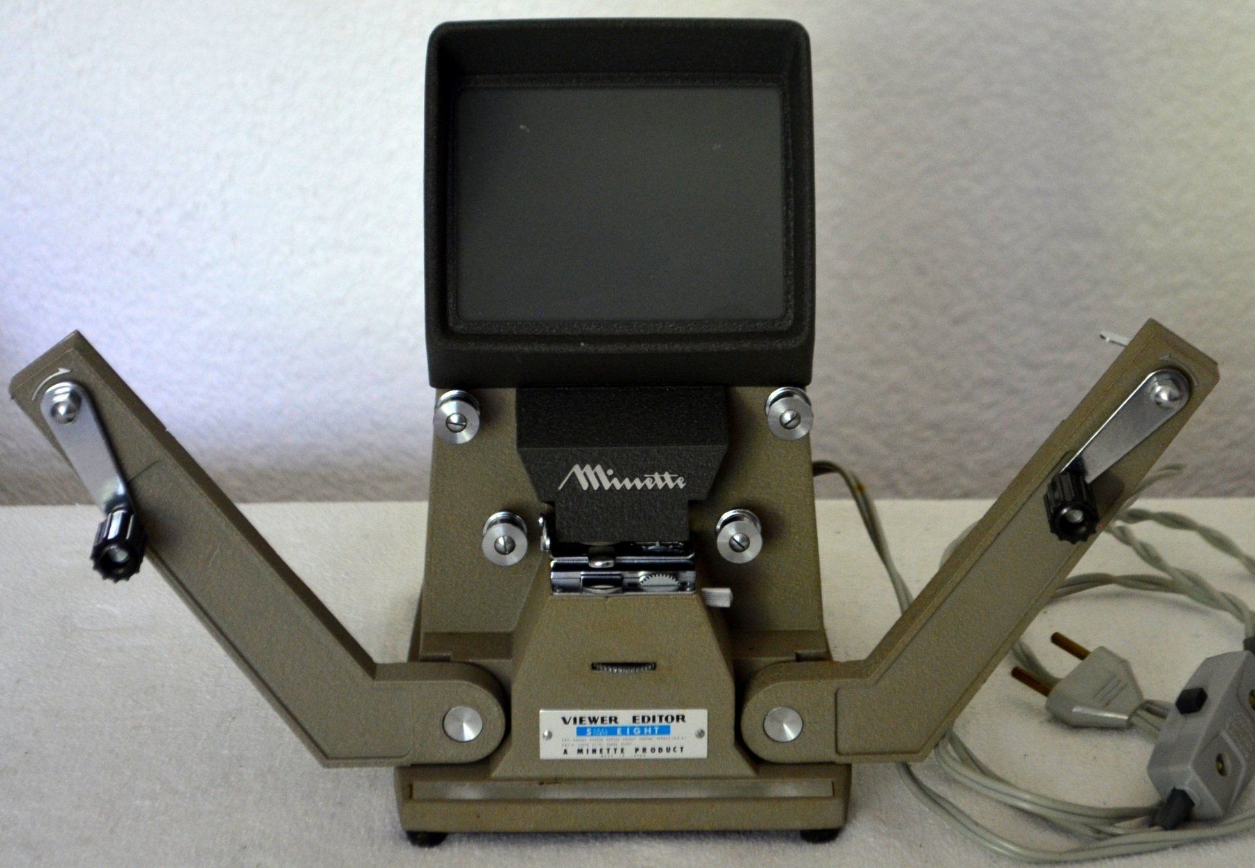 Vidéoprojecteurs: Minette Viewer Editor Super 8 – D'occasion à Collonges par arashee