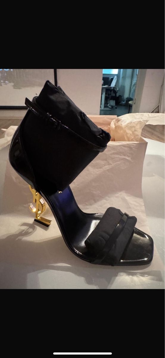Saint Laurent Scarpe da donna: NEUE Yves Saint Laurent, Grösse 38 – Nuovo e nell'imballaggio originale da Villmergen venduto da mel_5ywd 4