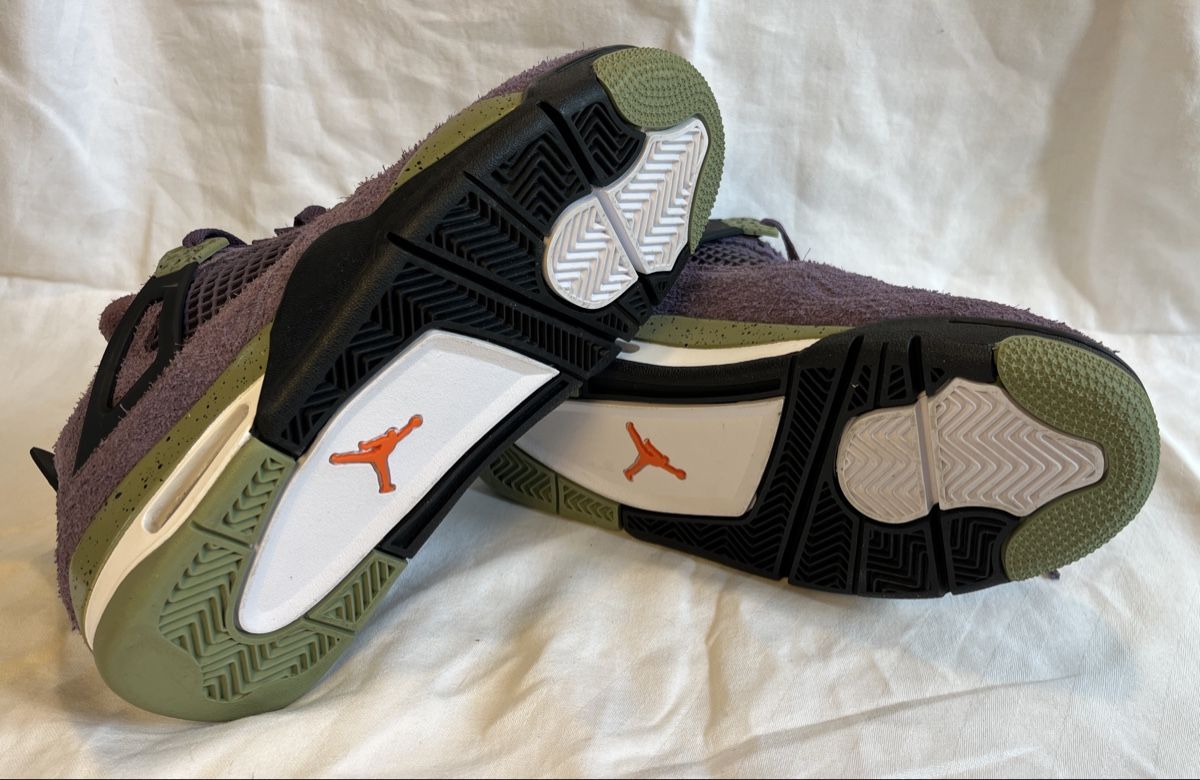 Jordan Scarpe da uomo: Nike Air Jordan 4 Retro Zen Master – Nuovo (secondo la descrizione) da St. Moritz venduto da saraforsythe 4