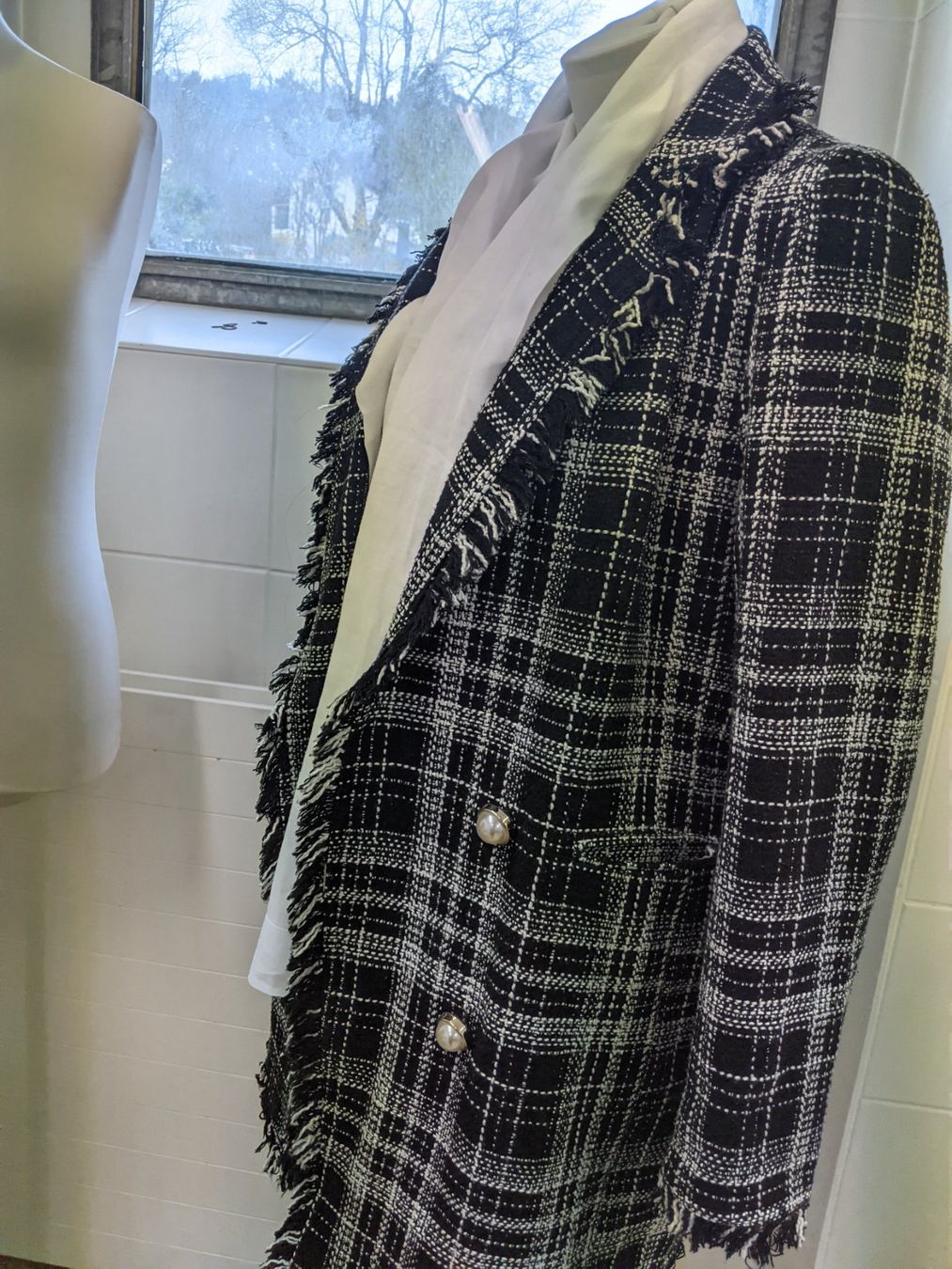 Jacken: Long Blazer GR 40 – Gebraucht aus Langnau am Albis von Judithsebi