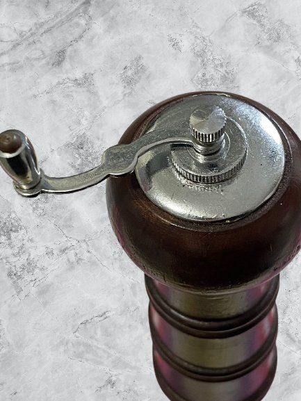 Komplettküchen: Moulin à poivre bois – Gebraucht aus Genève von TradeCH