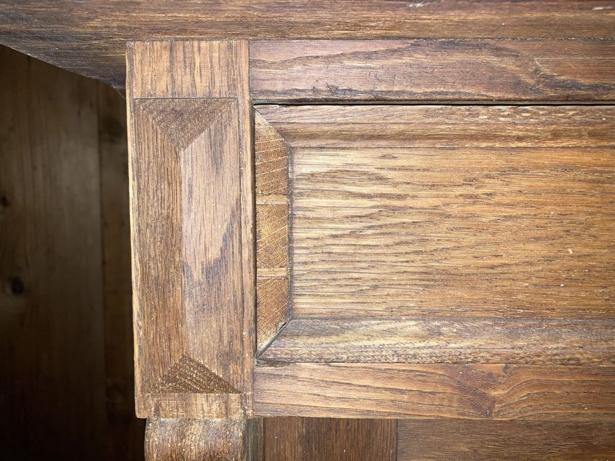 Credenze: Antiker Buffetschrank aus massiver Eiche – Usato da Staufen venduto da Simbob 3