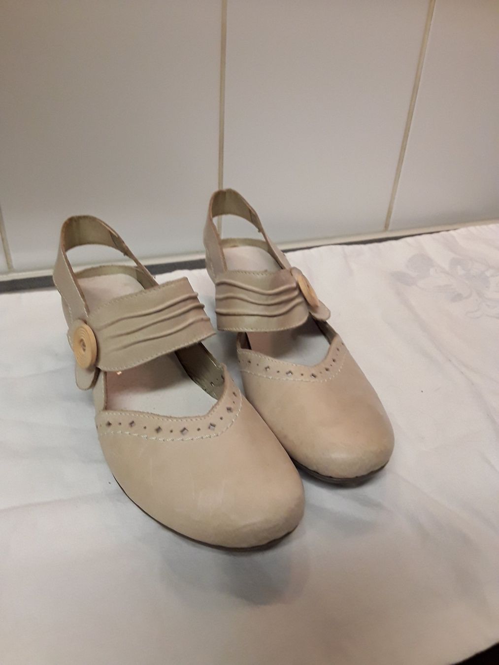 Rieker Scarpe da donna: Neuwertige Rieker Pumps 38 – Nuovo (secondo la descrizione) da Zürich venduto da Jesse2013