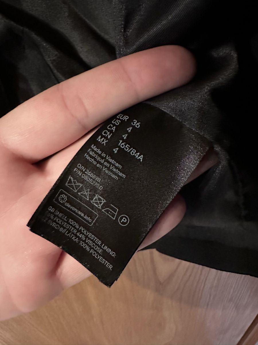H&M Vestes: Damenblazer – D'occasion à Birmenstorf AG par hor_zdb9 2