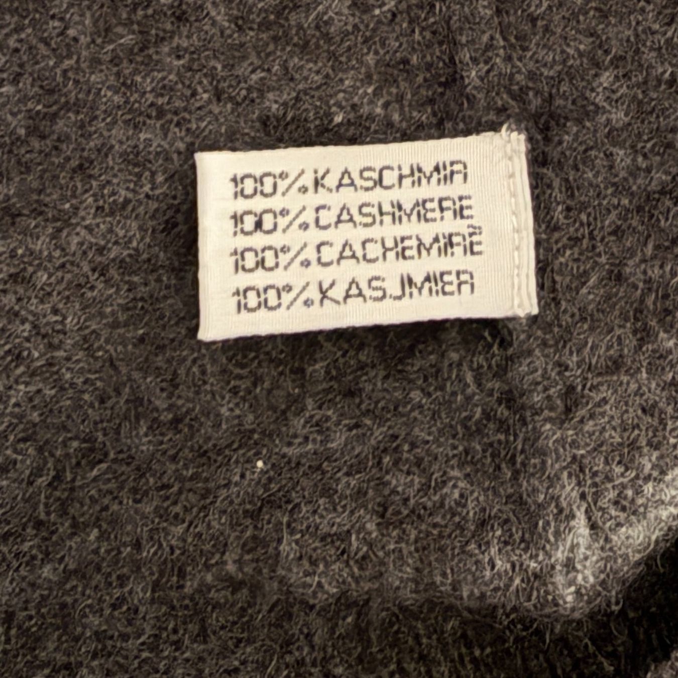 Maglioni & Felpe: Herrenpullover mit V-Ausschnitt – Usato da Stäfa venduto da britsch57 3