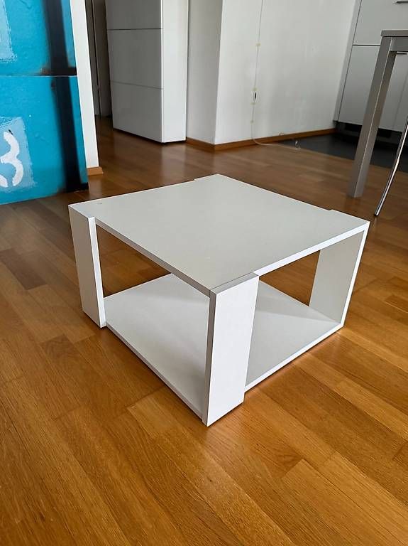 Tables: Beistelltisch – D'occasion à Ostermundigen par skulls_13 3