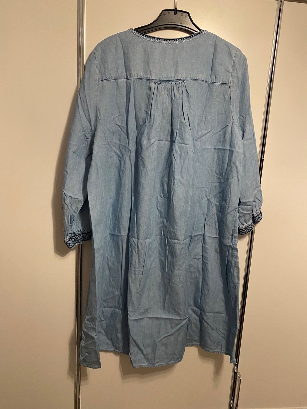 H&M Vestiti: Damen Kleid gr.38 100% LYOCELL – Usato da Pfungen venduto da Sheki56 3