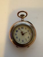 800 kleinere Taschenuhr läuft 